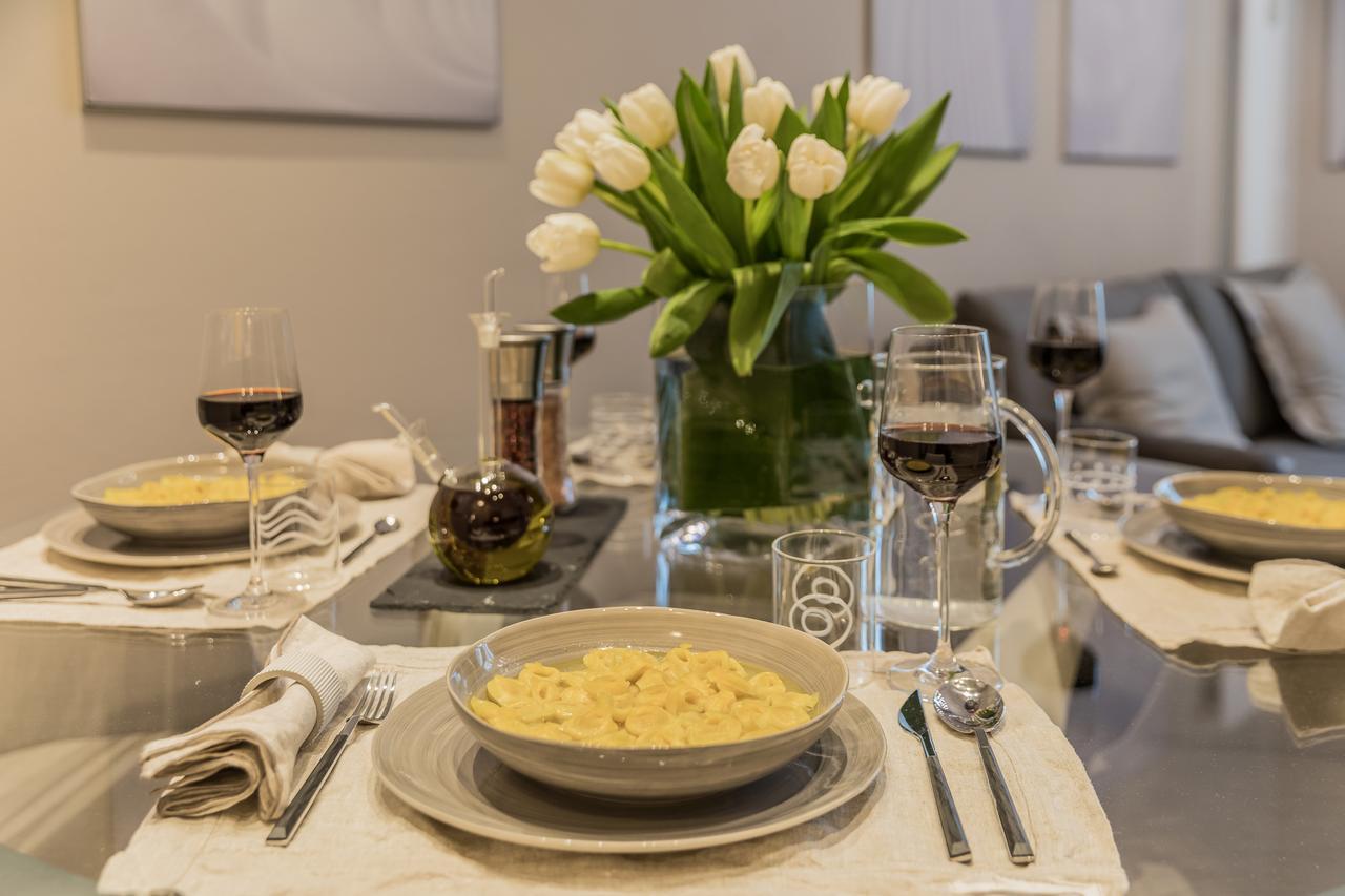 San Francesco Luxury Suite - Adult Only โบโลญญา ภายนอก รูปภาพ